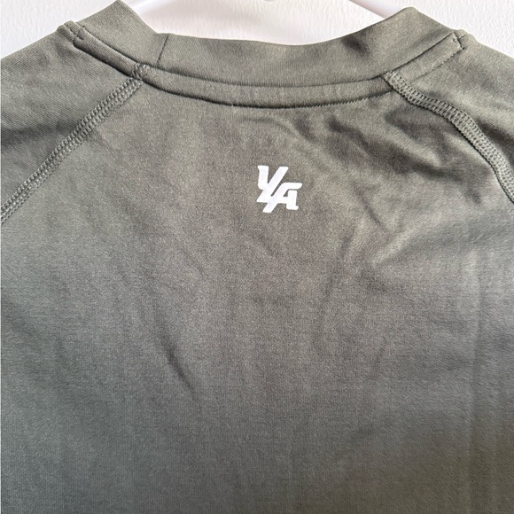 YoungLA Men's Short Sleeve Army Green Compression Tee, Size Medium NWT - Picture 5 of 6